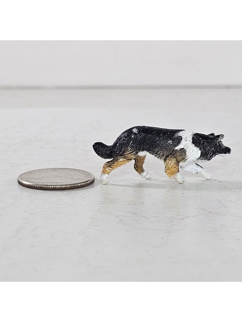 Breyer Stablemate Animal Border Collie Dog #59204 Tri Colored Shepherd - Picture 7 of 8